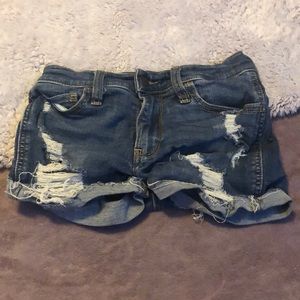 hollister ripped jean shorts